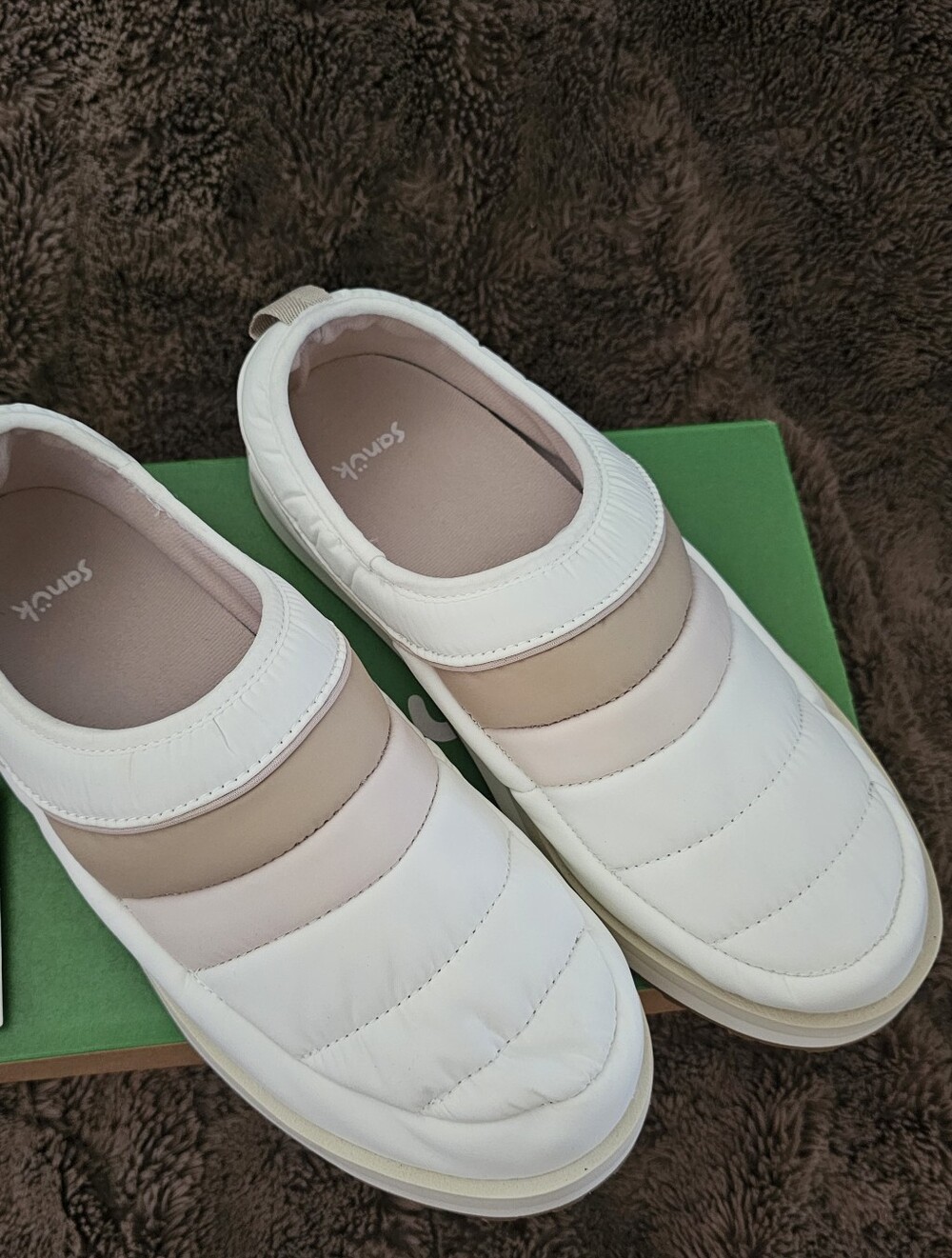 Sanuk Women Size 9